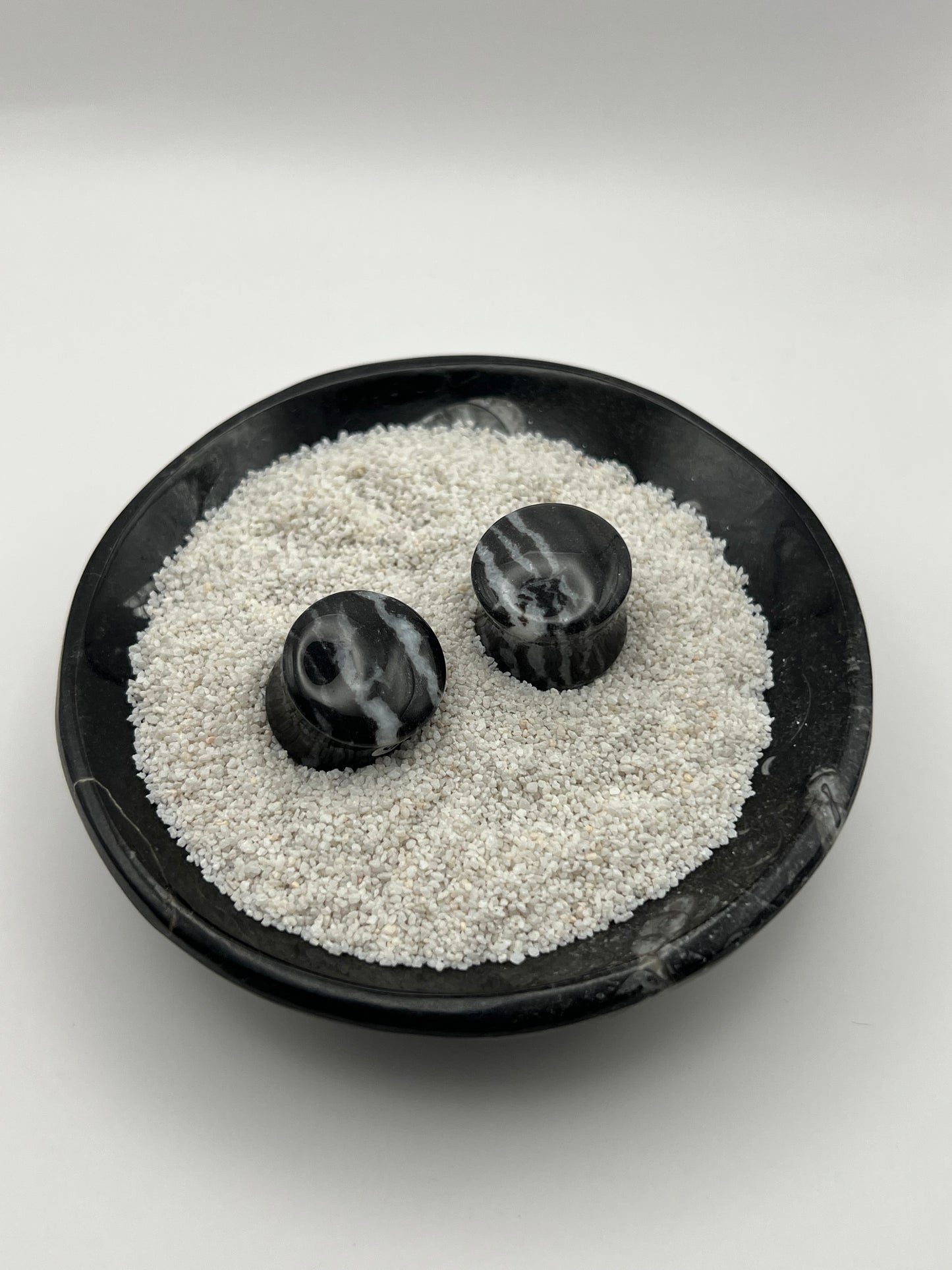 11/16 double flare stone plugs